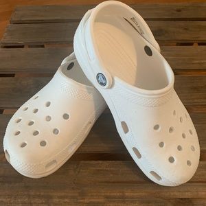 White crocs Women’s size 7